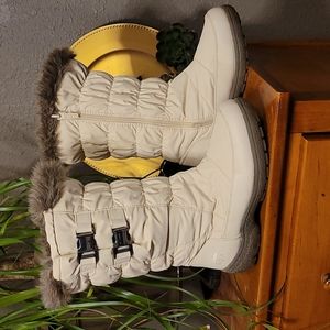 7.5 faux fur lined Winter boots